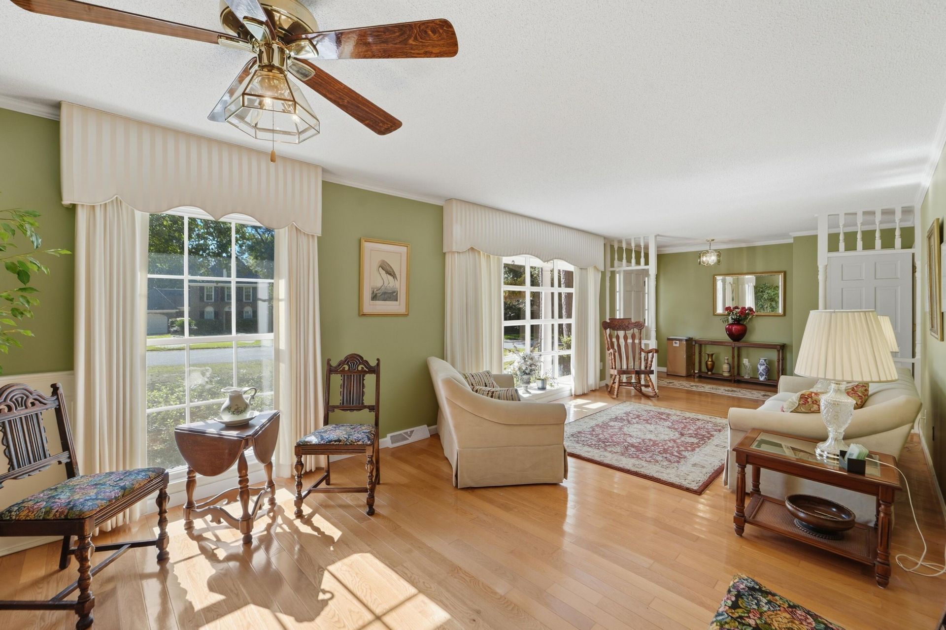 400 Stratford Drive Photo 11