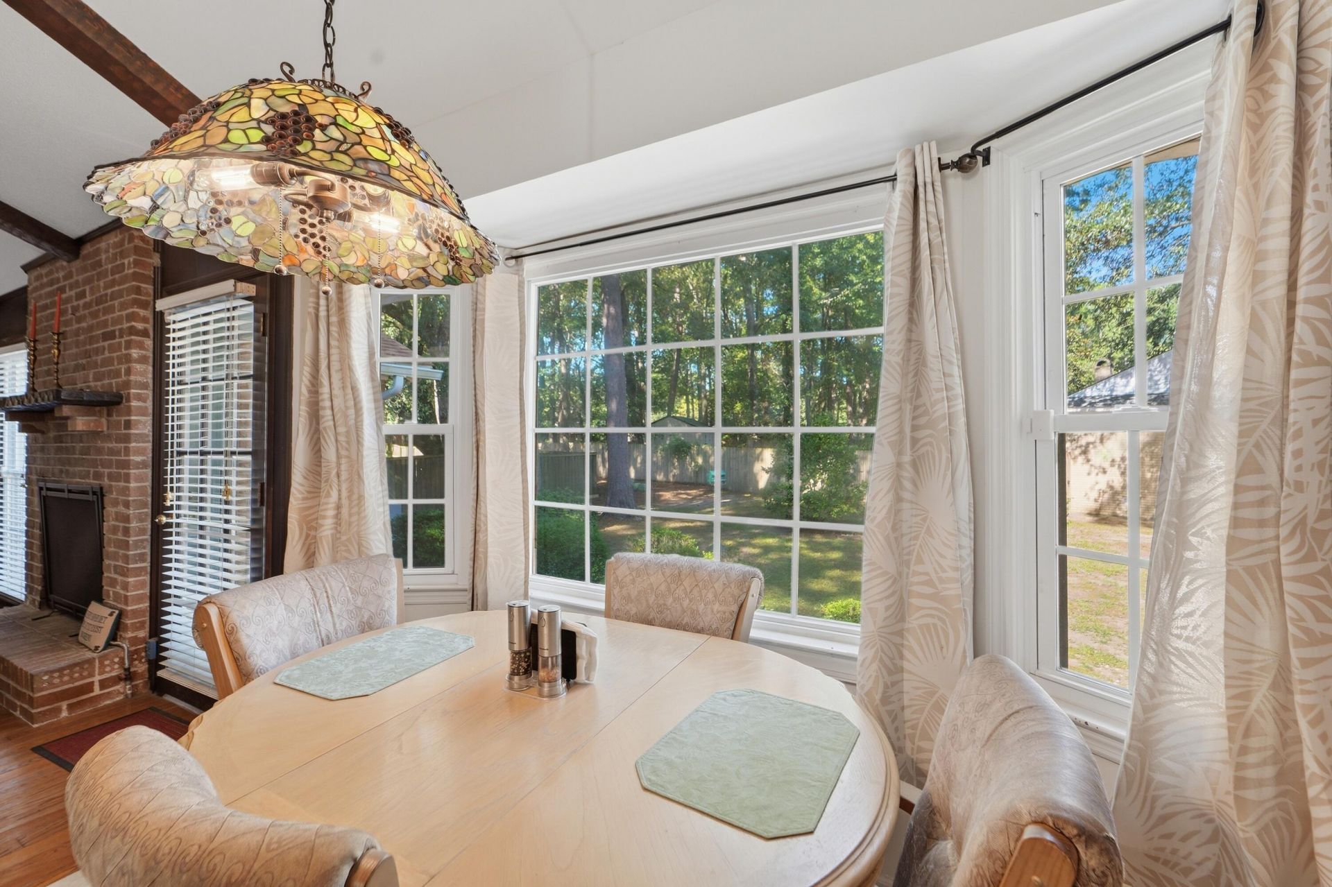 400 Stratford Drive Photo 17