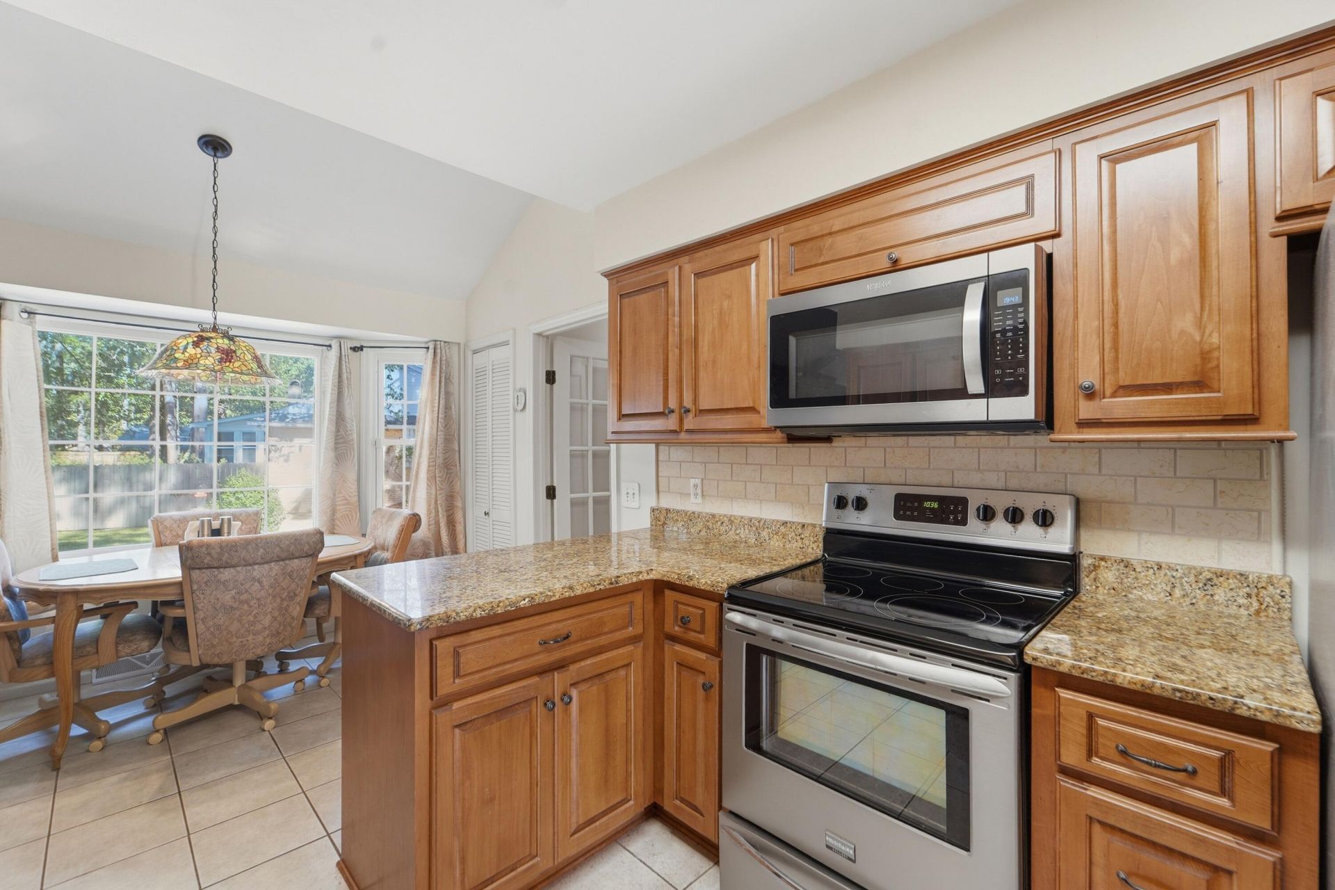 400 Stratford Drive Photo 19