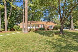 400 Stratford Drive photo 4