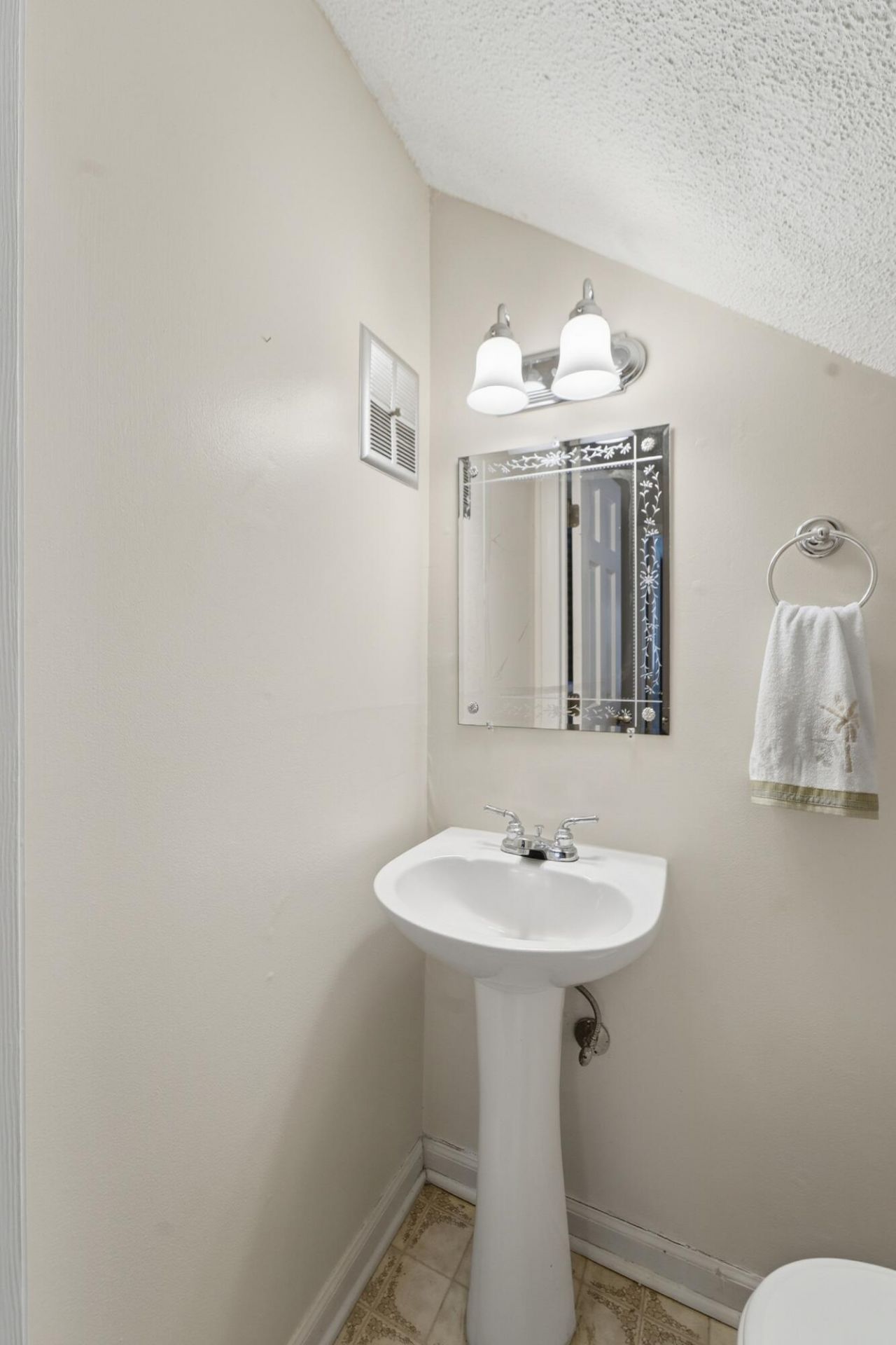 400 Stratford Drive Photo 40