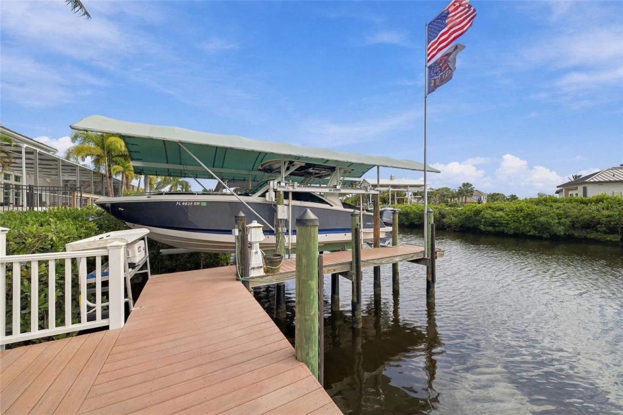 613 Regatta Way, Bradenton, FL 34208 Photo