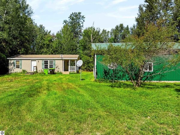 5760 Curtis Road W, Coleman, MI 48618