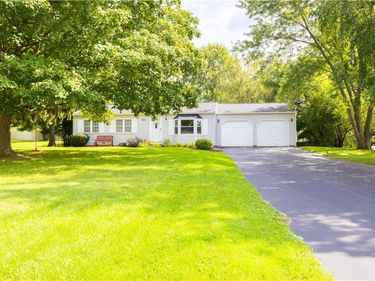 565 Wildbriar Road, Rochester, NY 14623