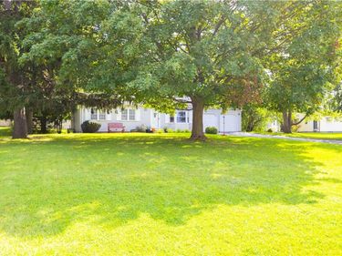 565 Wildbriar Road , Rochester, NY 14623