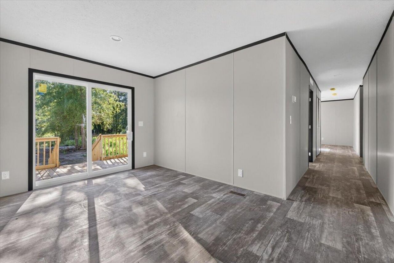 316 Marion Road Photo 10