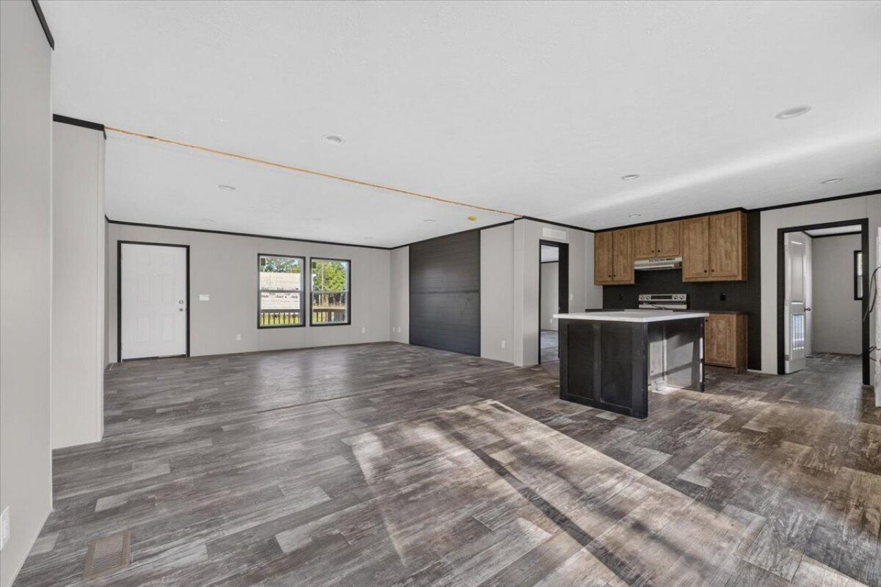 316 Marion Road Photo 11