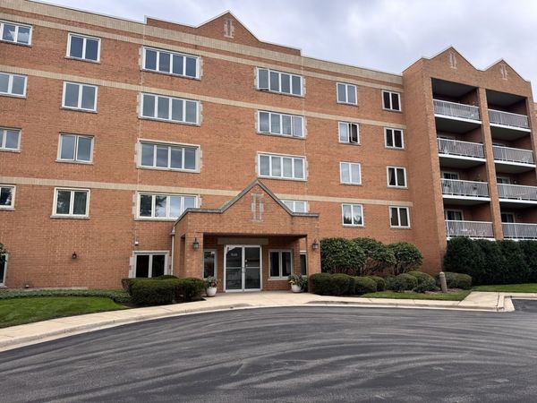 7450 N Waukegan Road , Unit 404, Niles, IL 60714