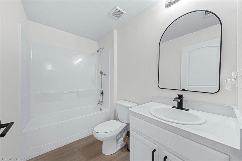 2104 NW 2nd Pl, Cape Coral, FL 33993 Photo