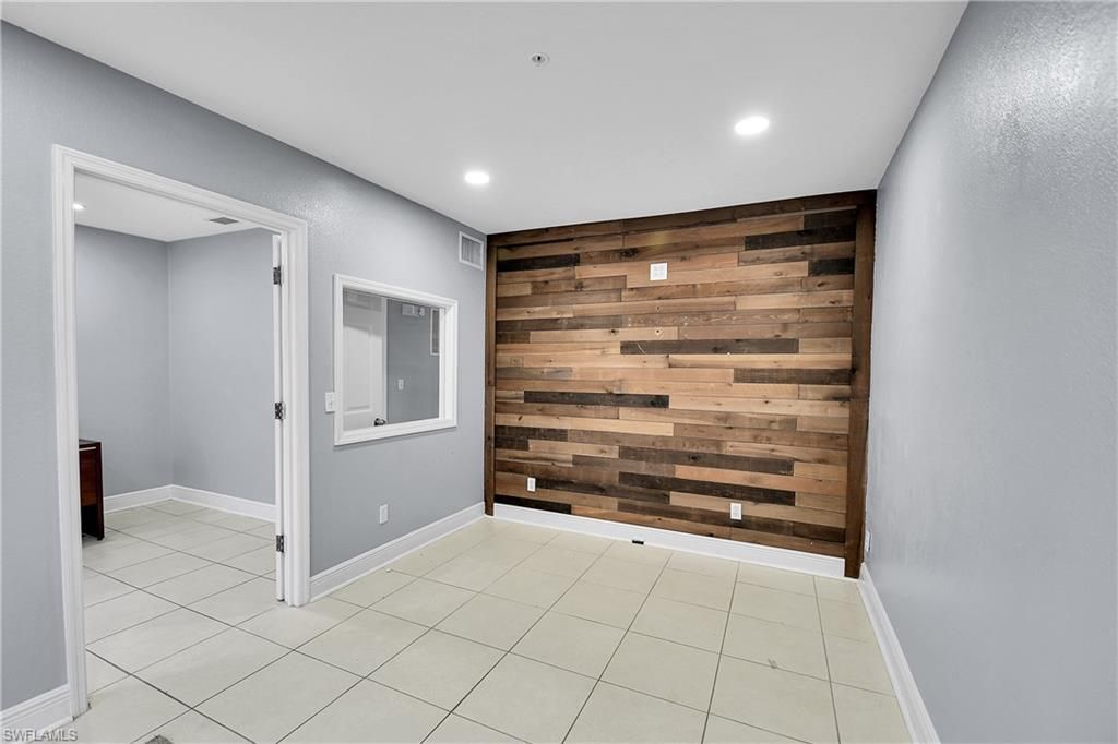 12165 Metro Pkwy, Unit 1-4, Fort Myers, FL 33966 Photo