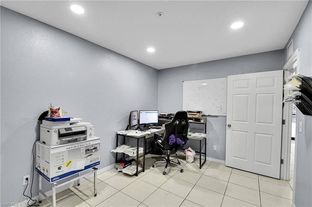 12165 Metro Pkwy, Unit 1-4, Fort Myers, FL 33966 Photo