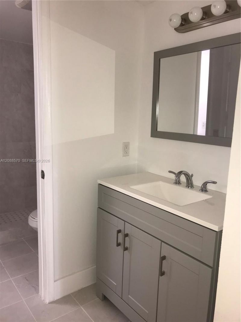 666 NW 114th Ave , Unit 203, Sweetwater, FL 33172 Photo
