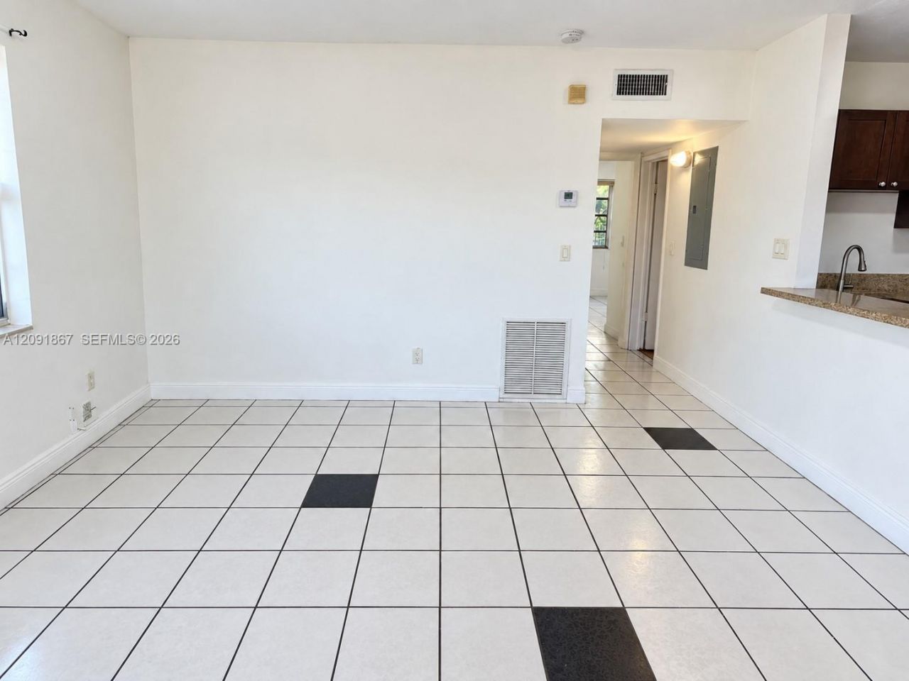 1525 NE 154th St, Unit 1525, North Miami Beach, FL 33162 Photo