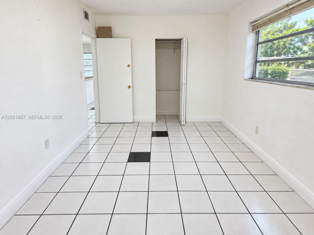 1525 NE 154th St, Unit 1525, North Miami Beach, FL 33162 Photo