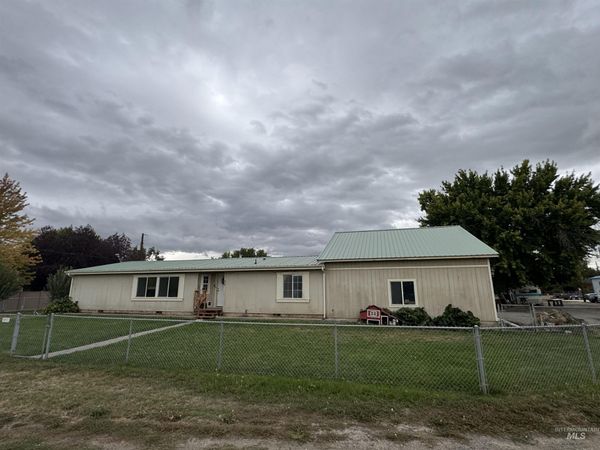 923 Colorado Street, Gooding, ID 83330
