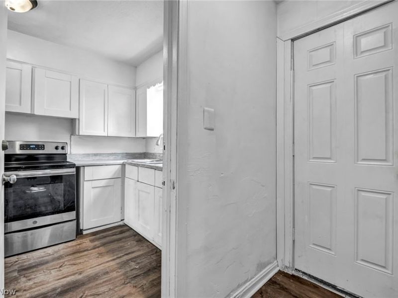 907 Whittier Avenue, Akron, OH 44320 Photo 11