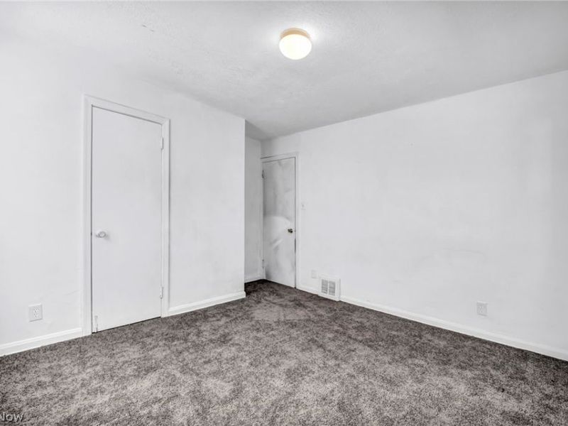 907 Whittier Avenue, Akron, OH 44320 Photo 14