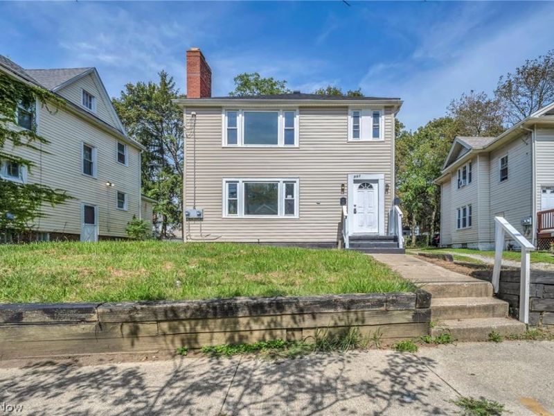 907 Whittier Avenue, Akron, OH 44320 Photo 3