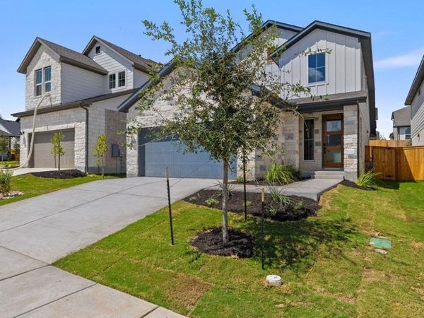 592 Darley Oak Drive, Dripping Springs, TX 78620