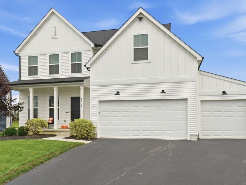 8908 Philmont Curve Drive, Blacklick, OH 43004 Photo 2