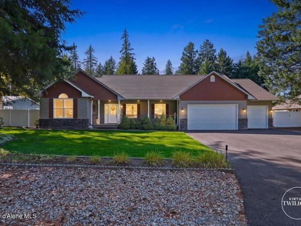 12975 N Ferndale Dr, Hayden, ID 83835