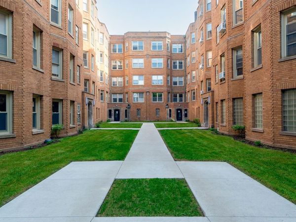 1347 W Estes Avenue , Unit F2, Chicago, IL 60626