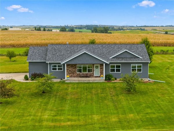 3386 Johnson Dr , Amana, IA 52203