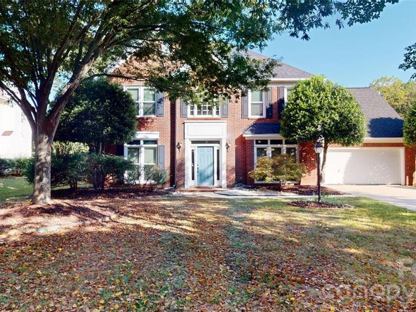 1606 Thornblade Ridge Drive, Matthews, NC 28105