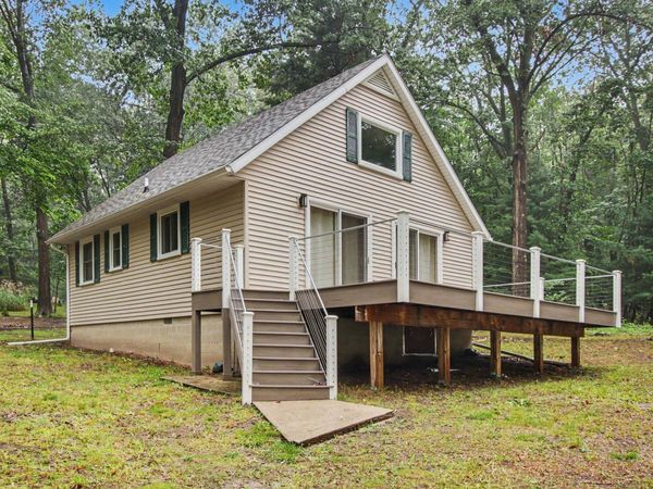 52808 Bay Drive, Grand Junction, MI 49056