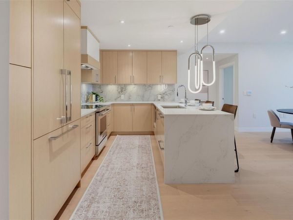 5229 Cordova Bay Rd , Unit #201, Saanich, BC V8Y 2L1