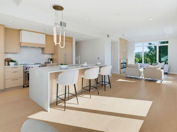 5229 Cordova Bay Rd , Unit #PH 402, Saanich, BC V8Y 2L1