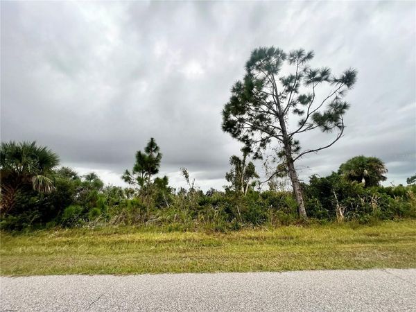 12113 SNOW BIRD AVENUE , PORT CHARLOTTE, FL 33981