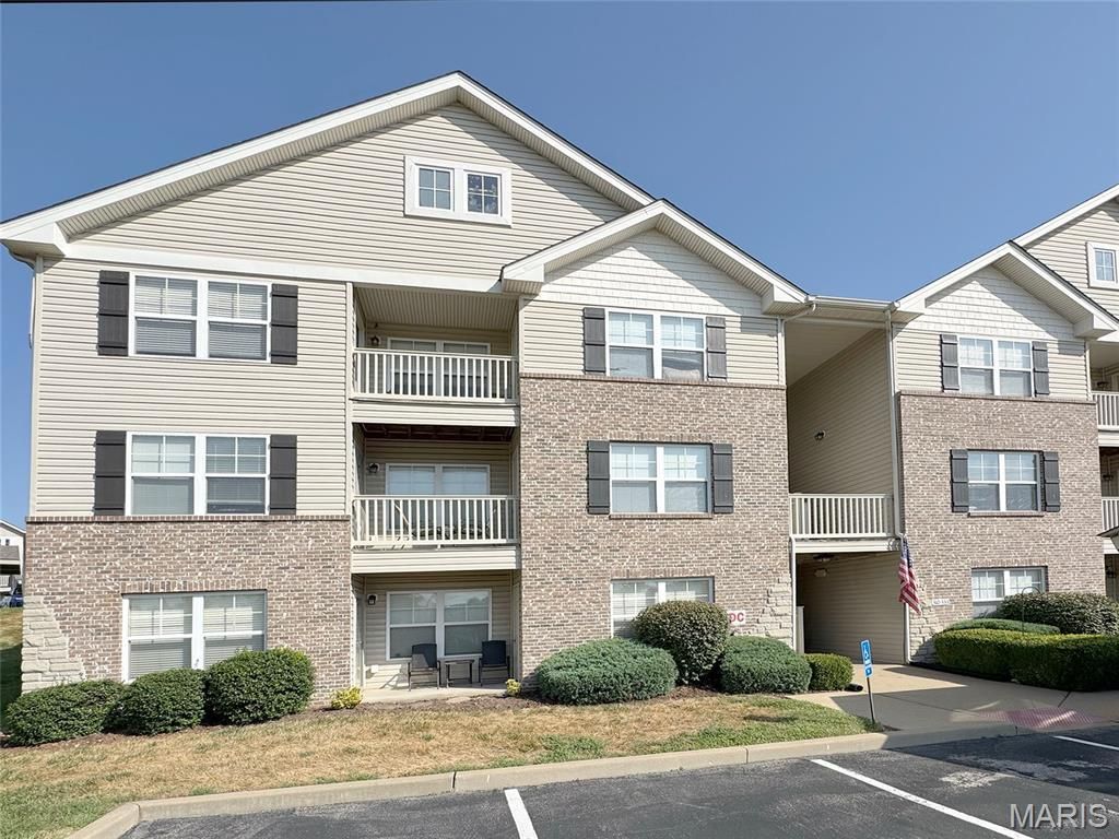 312 Bramblett Hills , O Fallon, MO 63366 Main Photo