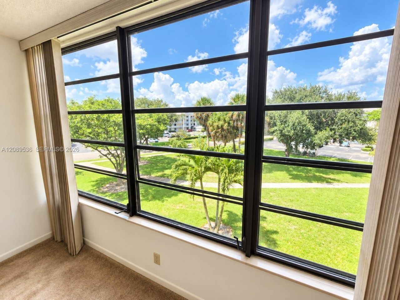 1717 Whitehall Dr, Unit 304, Davie, FL 33324 Photo