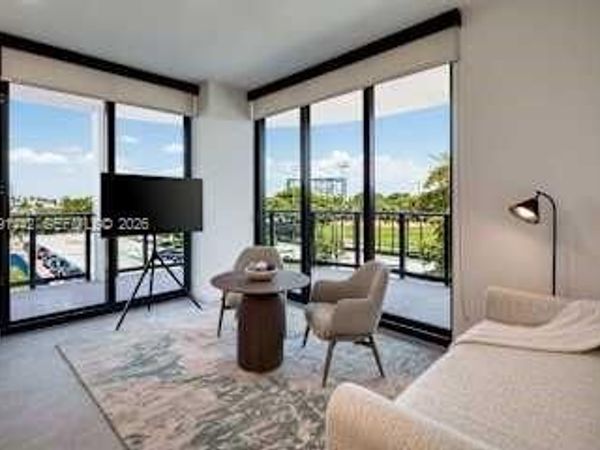 580 72 street, Unit 201, Miami Beach, FL 33141