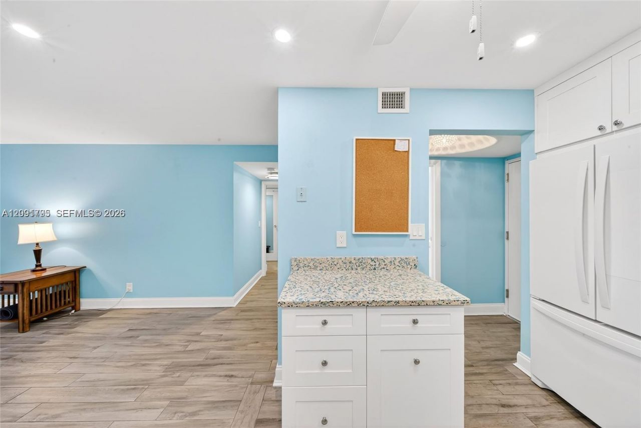 2301 S Ocean Dr, Unit 2302, Hollywood, FL 33019 Photo