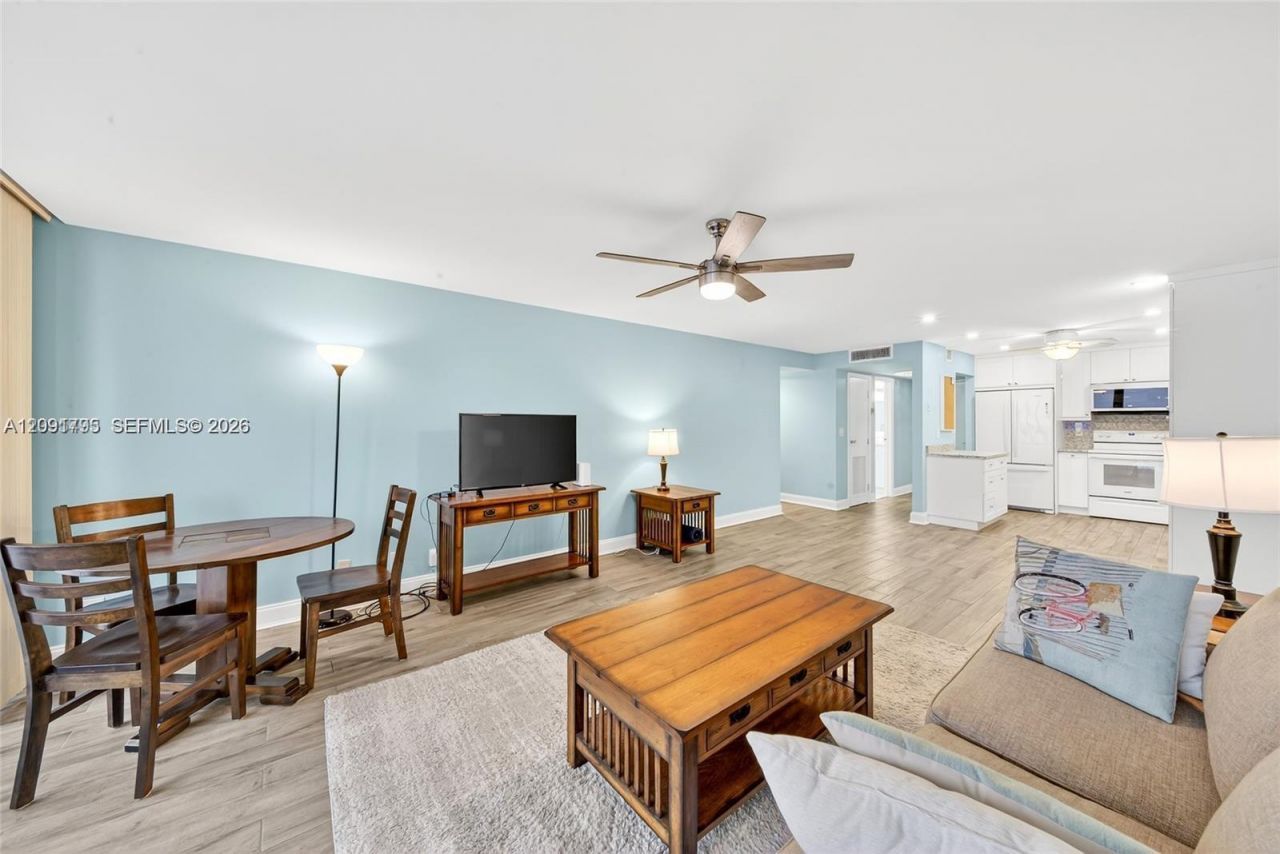 2301 S Ocean Dr, Unit 2302, Hollywood, FL 33019 Photo