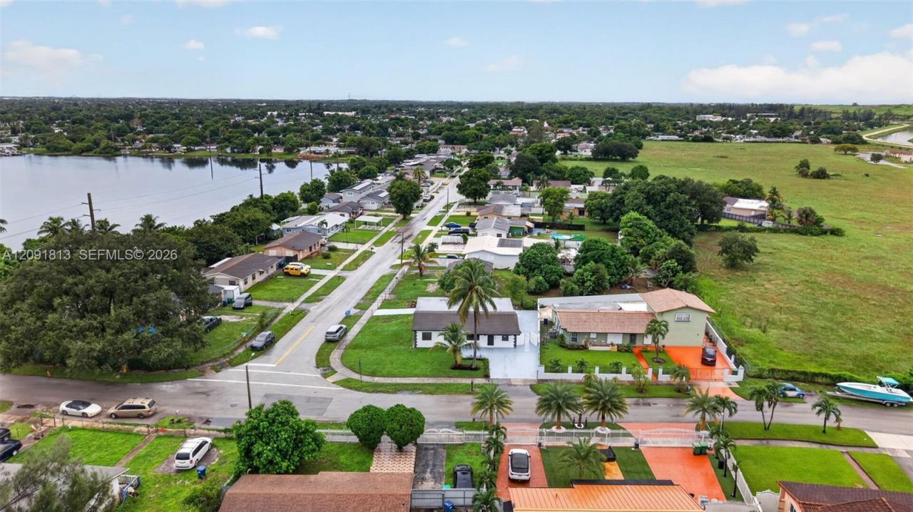 20352 NW 39th Ct , Miami Gardens, FL 33055 Photo