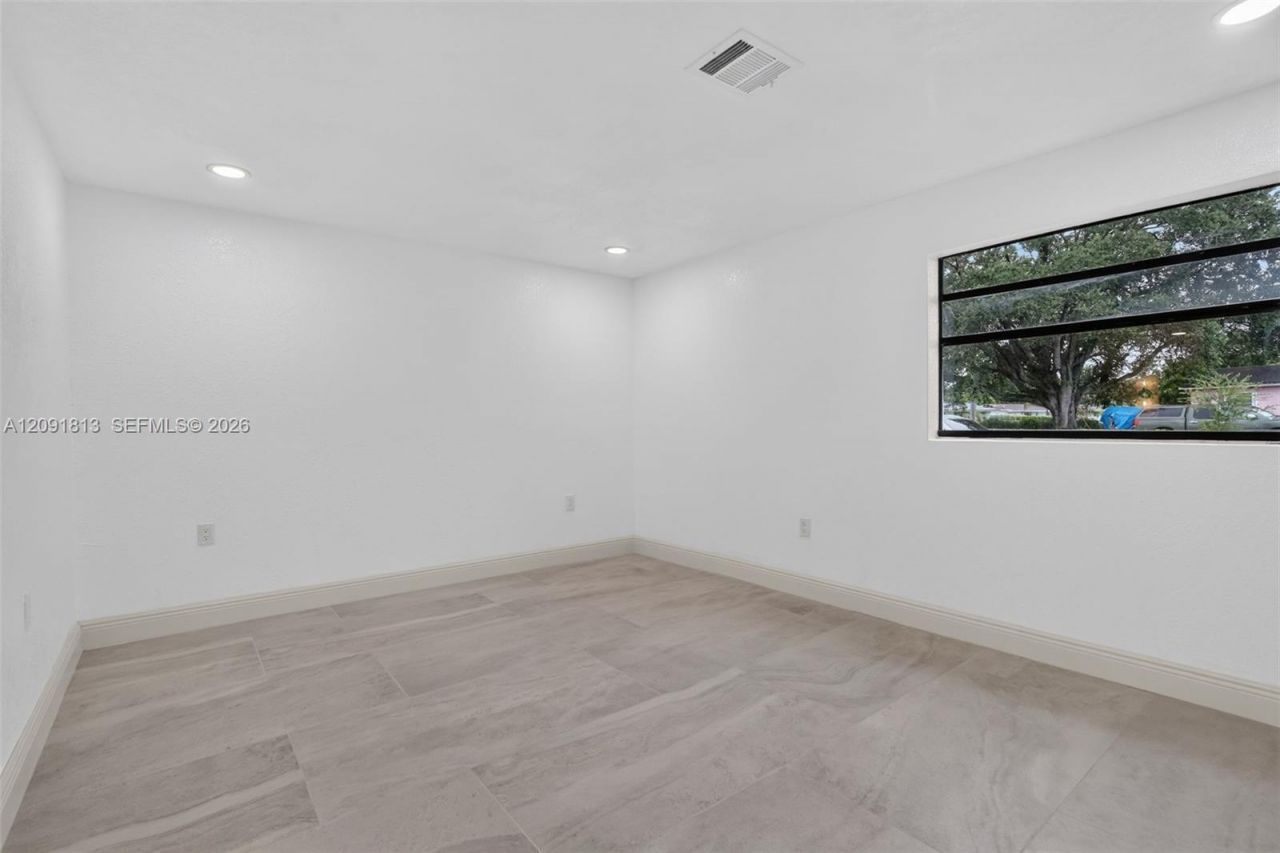 20352 NW 39th Ct , Miami Gardens, FL 33055 Photo