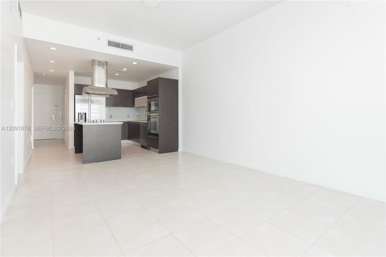 7928 East Dr, Unit 903, North Bay Village, FL 33141 Photo