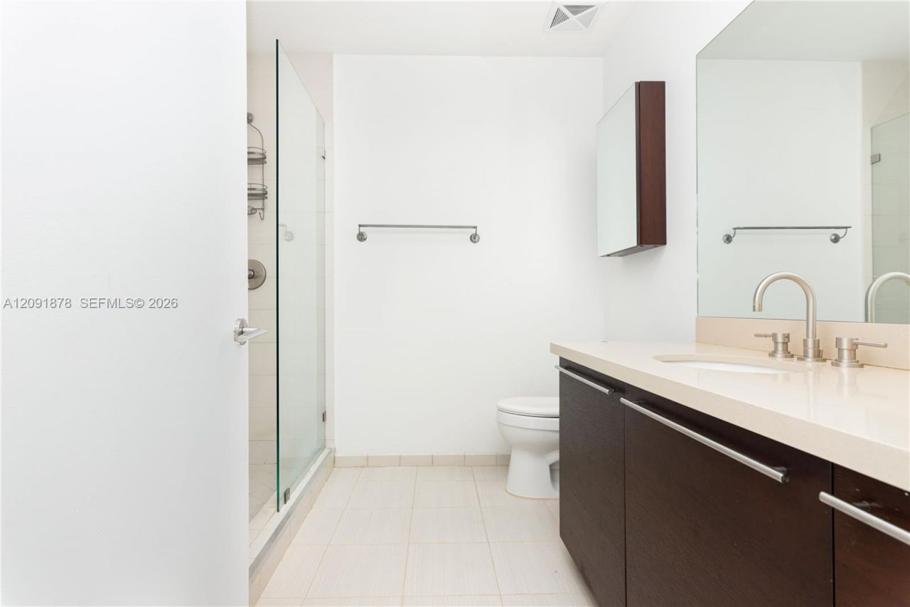7928 East Dr, Unit 903, North Bay Village, FL 33141 Photo