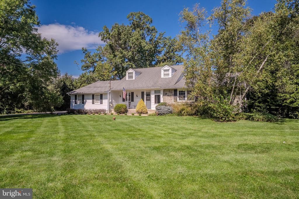 51 Orchardside Drive, Cranbury, NJ 08512 Main Photo