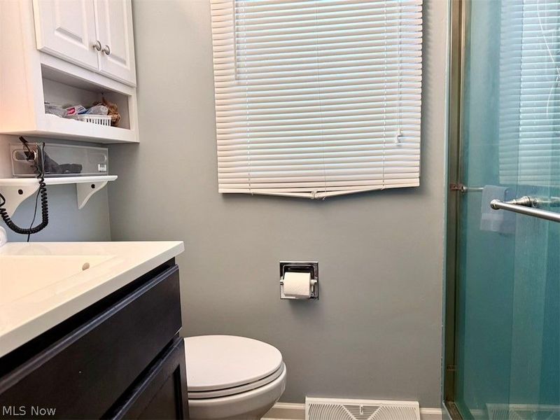 222 N Pershing Avenue, Akron, OH 44313 Photo 18