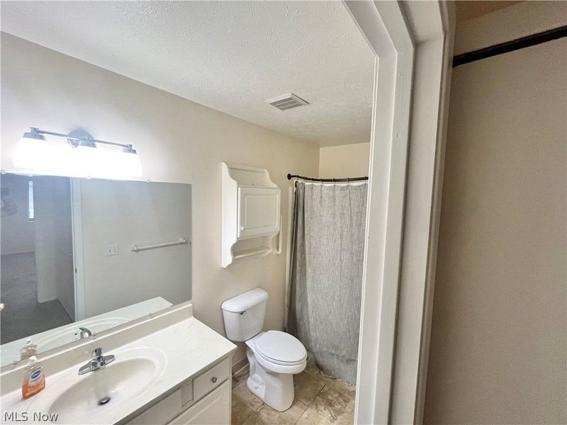 7209 S Churchill Place, Concord Township, OH 44077 Photo 10
