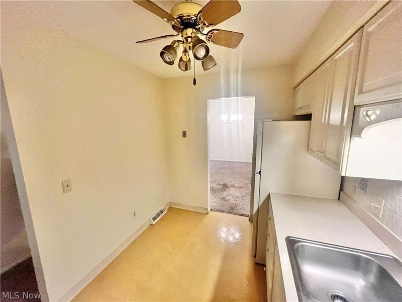 7209 S Churchill Place, Concord Township, OH 44077 Photo 14