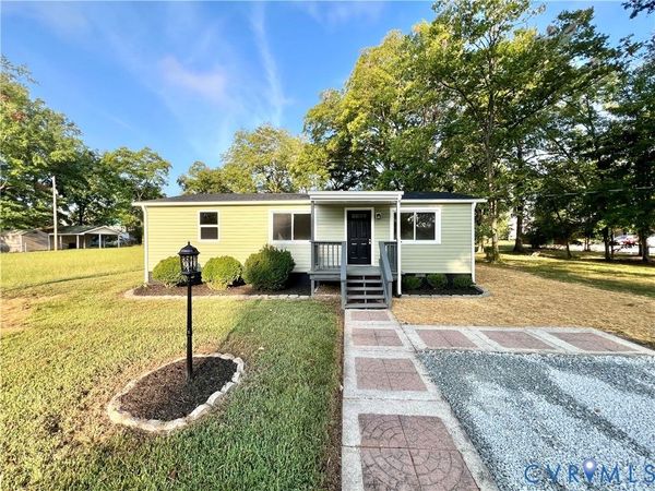 716 Oak Street , Blackstone, VA 23824