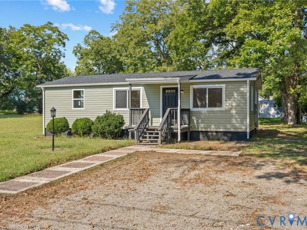 716 Oak Street , Blackstone, VA 23824