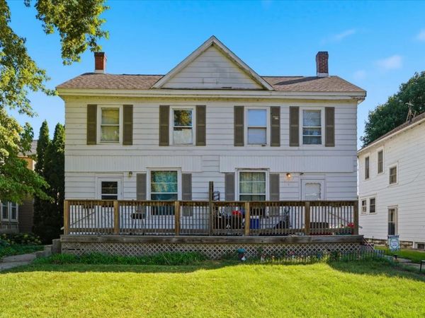 206 8th Avenue , Sterling, IL 61081