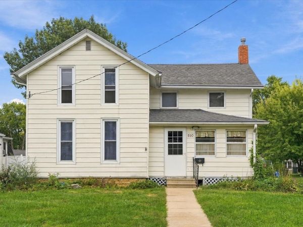 510 13TH Avenue , Sterling, IL 61081