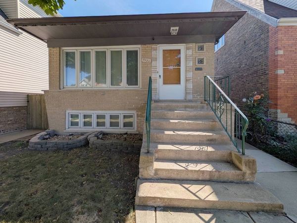 5121 S Tripp Avenue , Chicago, IL 60632